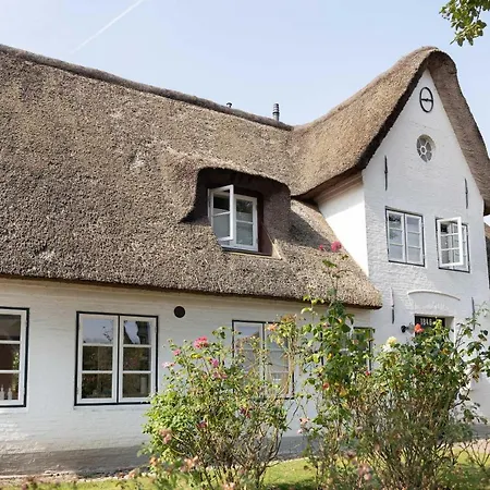 Altes Schulmeisterhaus 1 Casa vacanze Oevenum